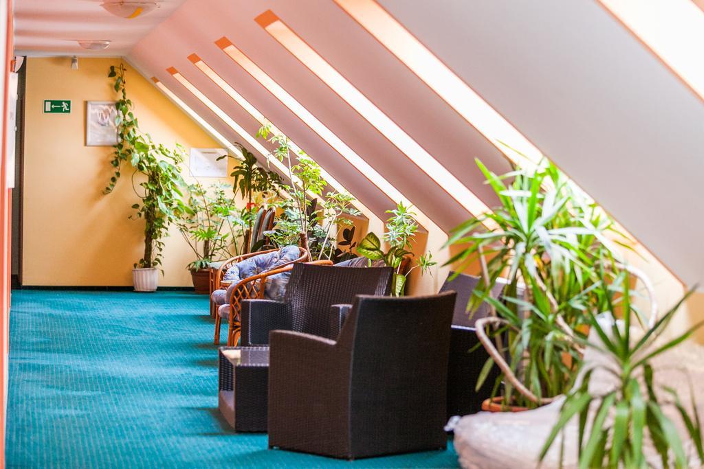 Hotel Court Wellness&Spa Kędzierzyn-Koźle Exterior foto